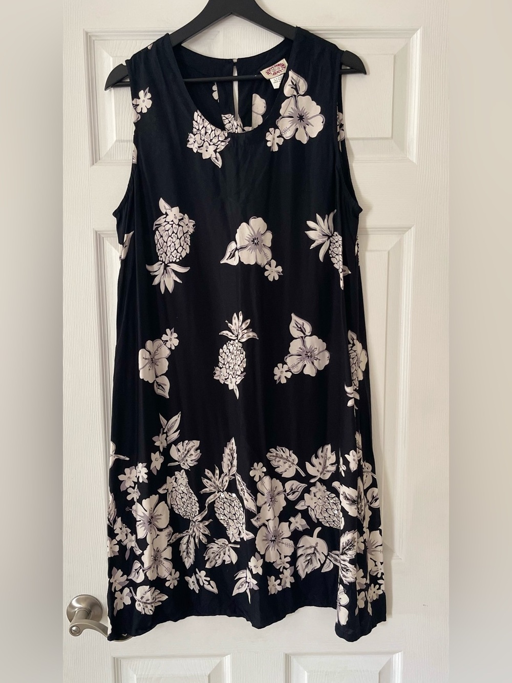 Peppermint Bay Black Floral sleeveless dress pineapple tropical sequins large